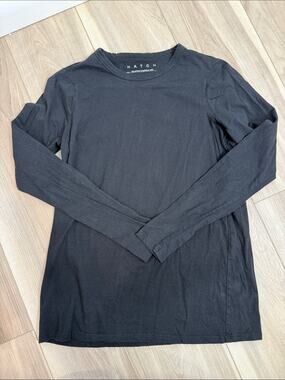 Hatch maternity black long sleeve top crew neck size 1